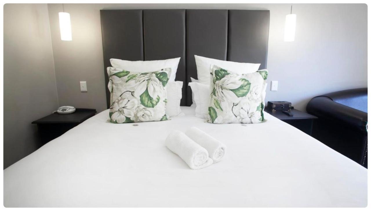 Ruslamere Hotel And Conference Centre Durbanville Esterno foto