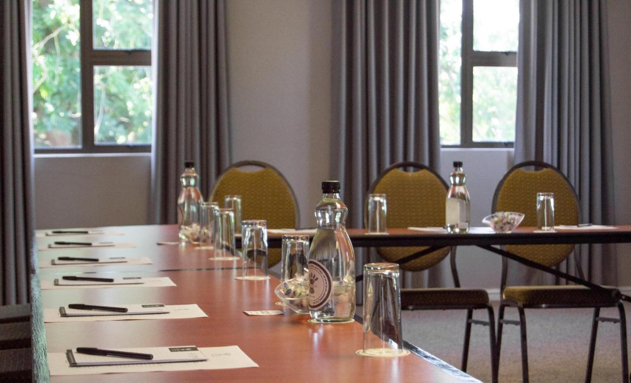 Ruslamere Hotel And Conference Centre Durbanville Esterno foto